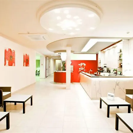 Cosmopol 3*