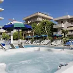 Cosmopol Hotel
