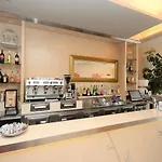 Cosmopol Hotel 3*